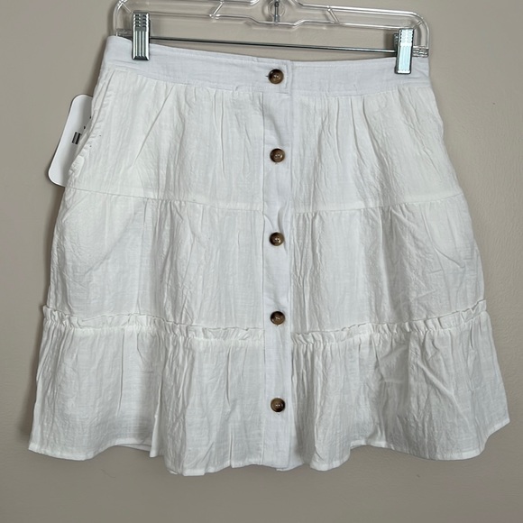 White tiered mini skirt - Picture 1 of 2